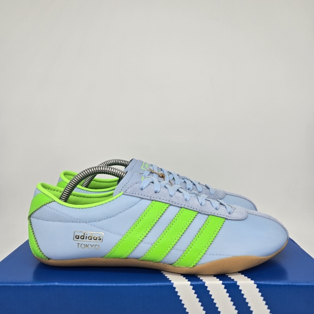 adidas Women's Tokyo JQ0582 Clear Sky Solar Green Gum Shoes Size 7 New - Picture 3 of 8